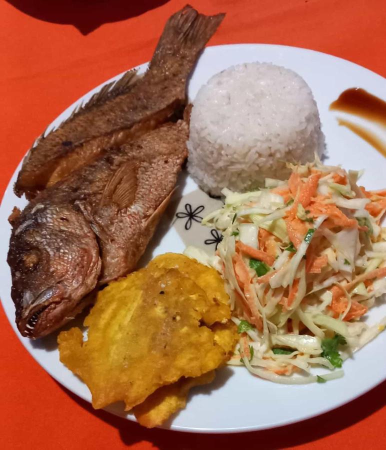 Hostal Nova Colonial Puerto Colombia Esterno foto